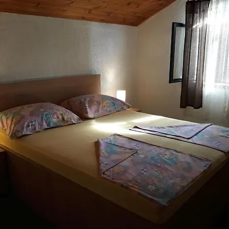 125 Apartment *