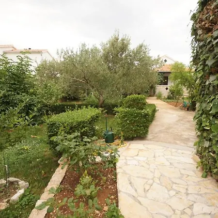 Διαμέρισμα 125 *