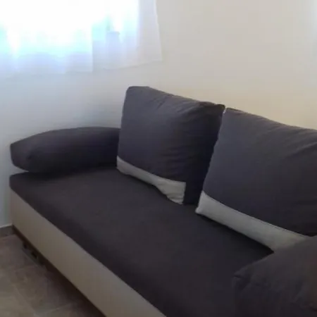 Apartment 125